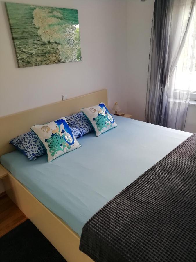 Apartment Fancy Малинска Экстерьер фото