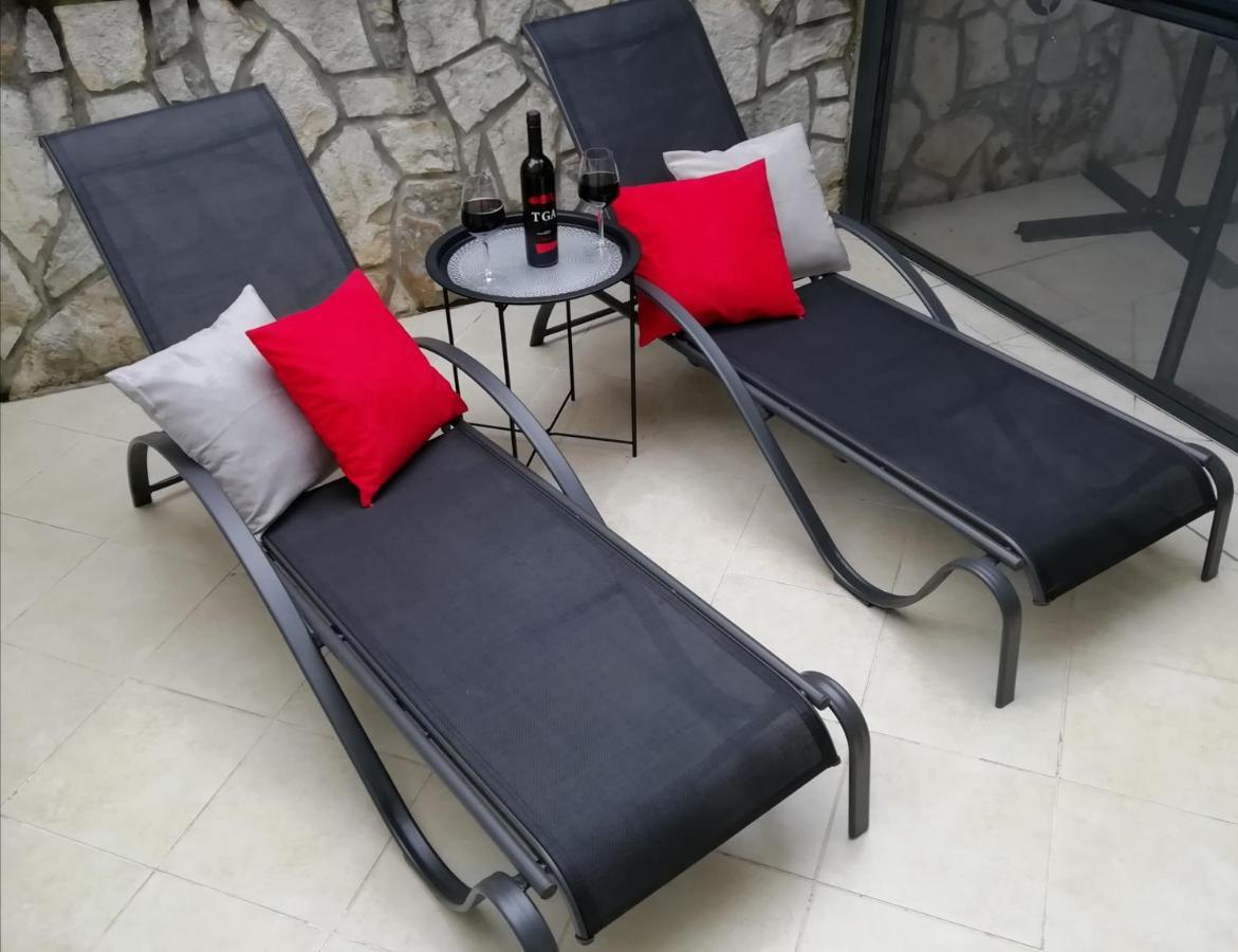 Apartment Fancy Малинска Экстерьер фото